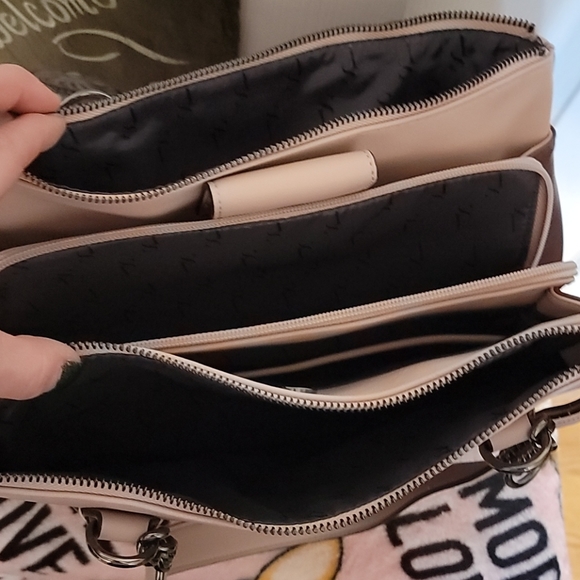 Purse - Picture 4 of 4